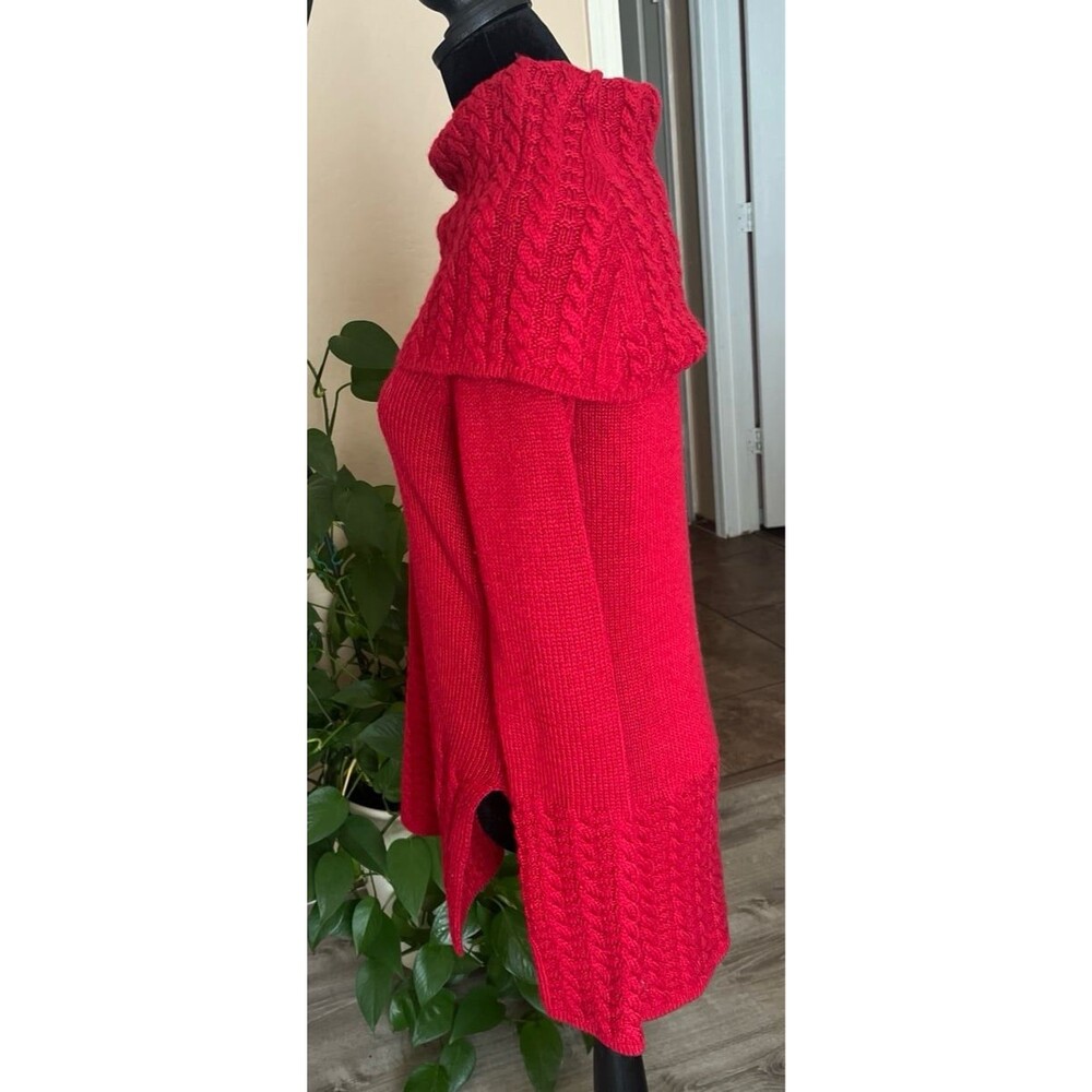 Sweater - Picture 2 of 4